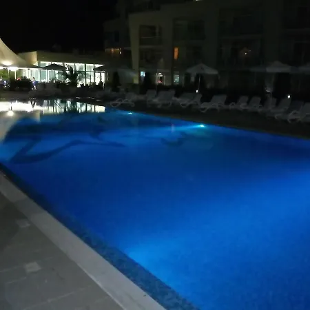 Appartement In Black Sea Star Complex *