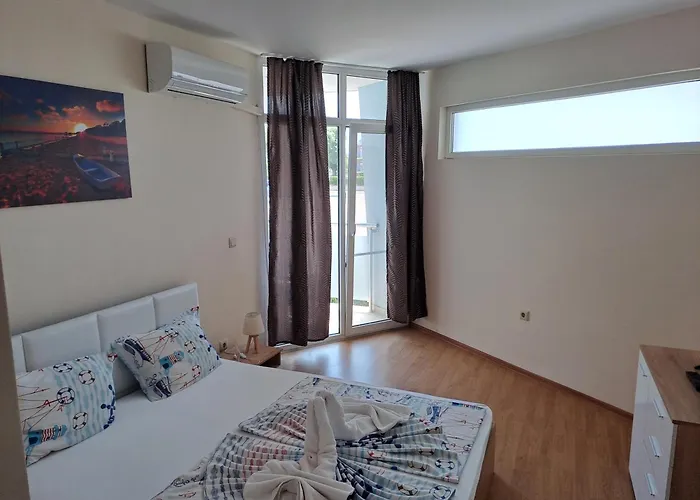 In Black Sea Star Complex Apartman