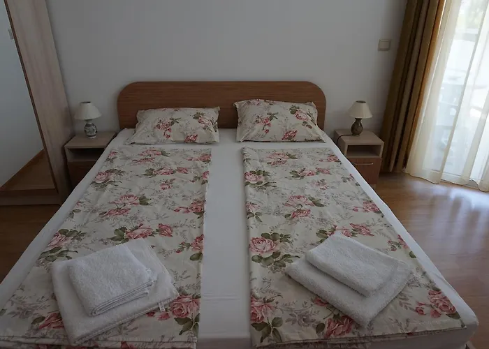 In Black Sea Star Complex Apartman *